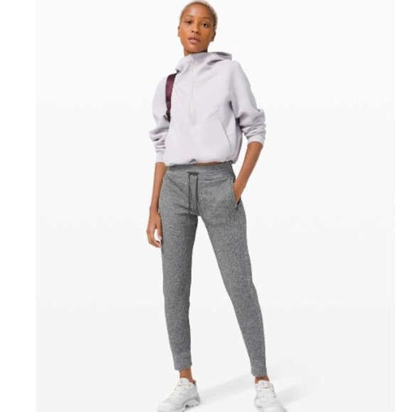 NWT Lululemon Engineered Warmth Jogger, Graphite Grey / White | Size 6 - Picture 1 of 11